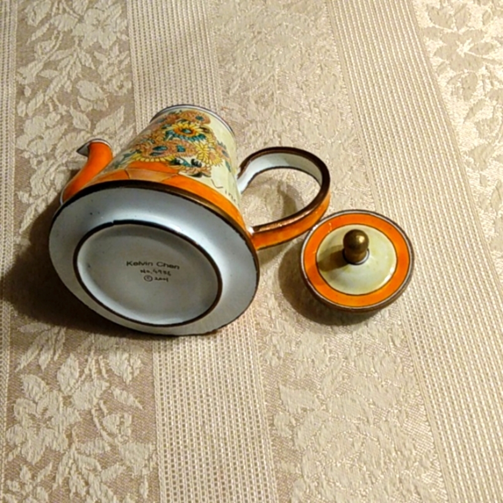 Vintage Kelvin Chen "Vincent" teapot
